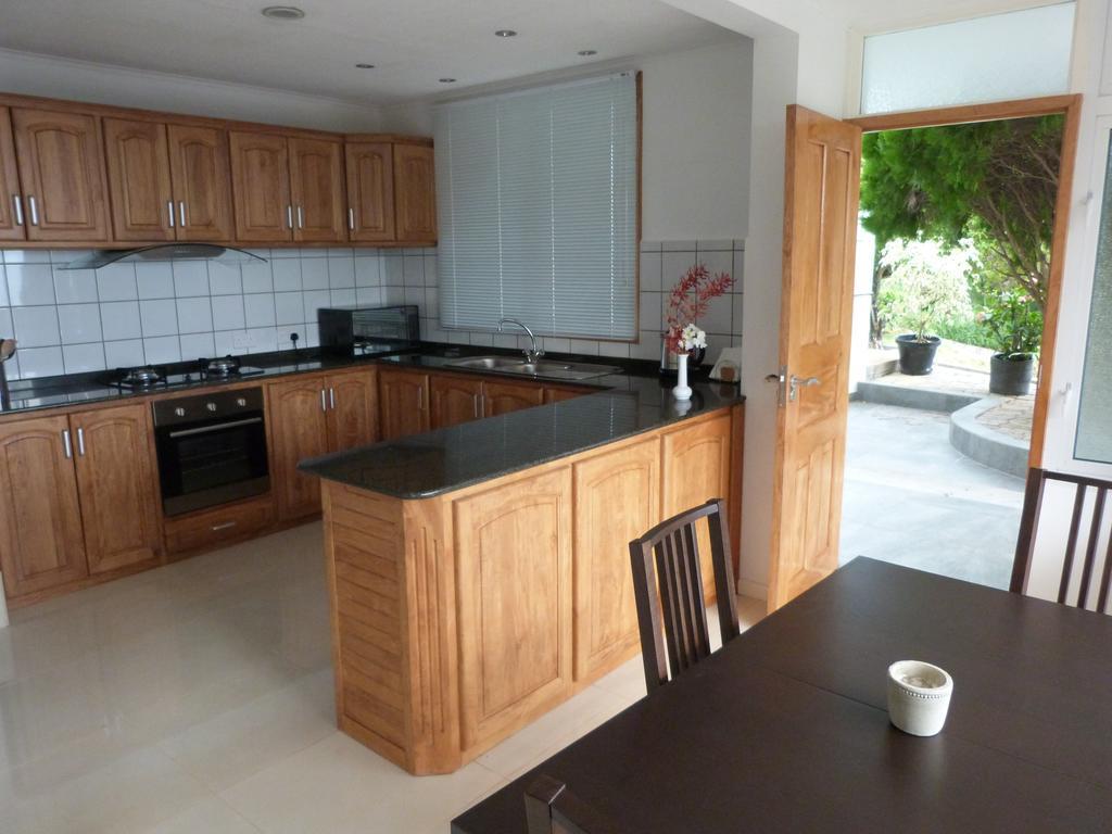 Sunset Bay Apartment Glacis  Zimmer foto